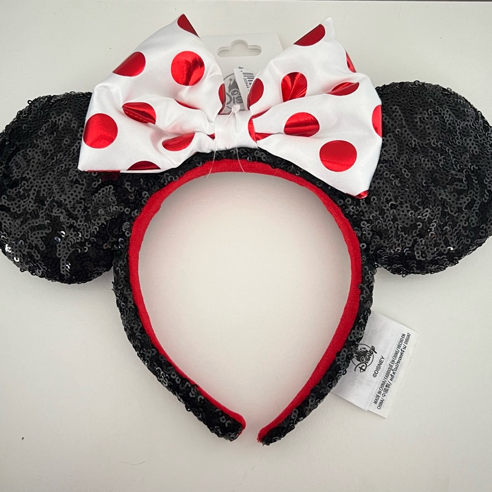 NWT Disney Minnie sequin ears